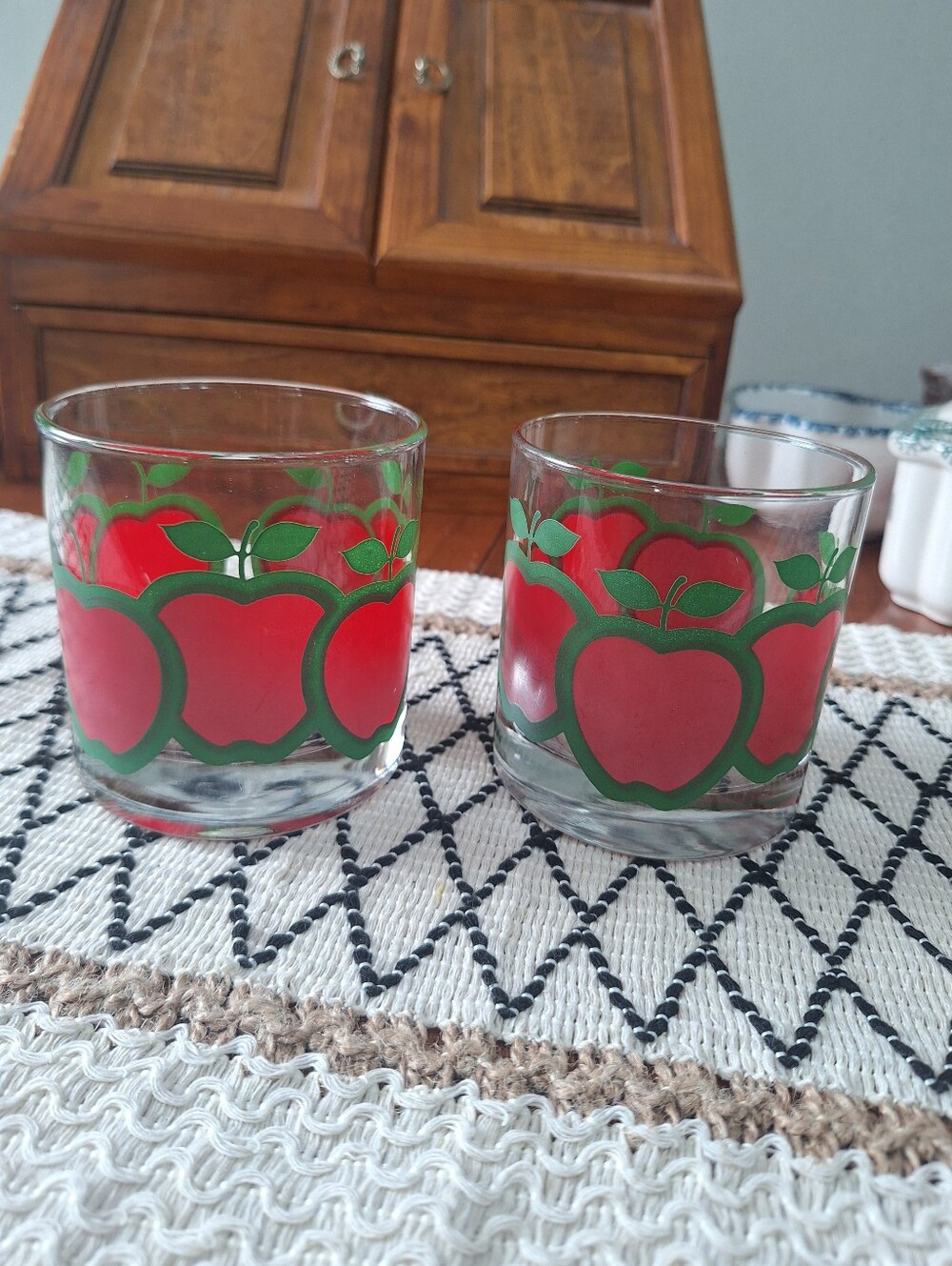 Set Of 2 Vintage Colony Apple Tumblers, Retro Cottage